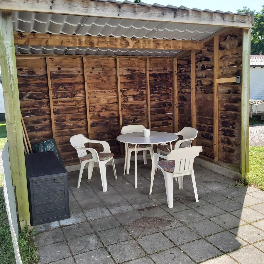 Ruim En Gezellig Chalet Voor 2 Personen Op De Veluwe Recreatiepark De Oude Driest Putten Εξωτερικό φωτογραφία