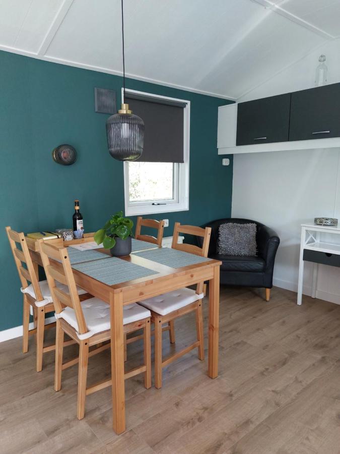 Ruim En Gezellig Chalet Voor 2 Personen Op De Veluwe Recreatiepark De Oude Driest Putten Εξωτερικό φωτογραφία