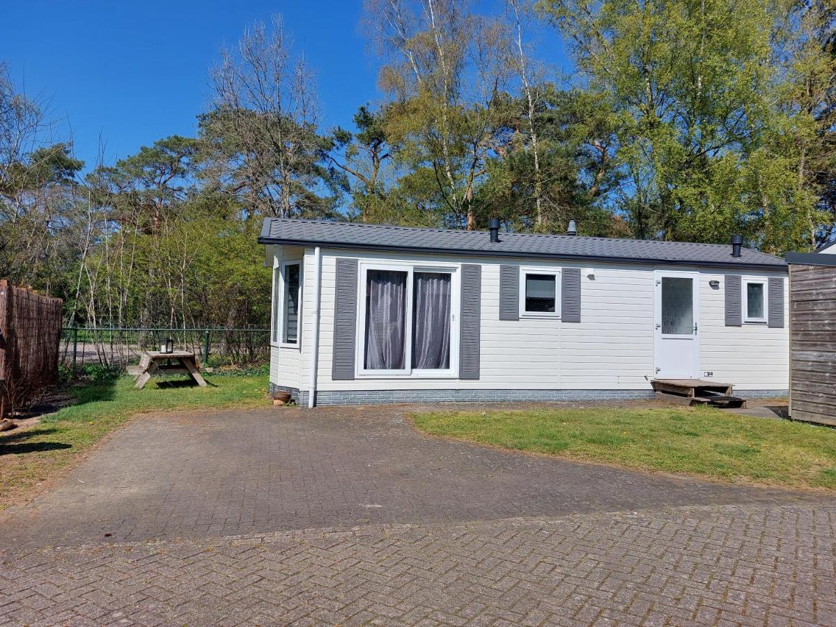 Ruim En Gezellig Chalet Voor 2 Personen Op De Veluwe Recreatiepark De Oude Driest Putten Εξωτερικό φωτογραφία