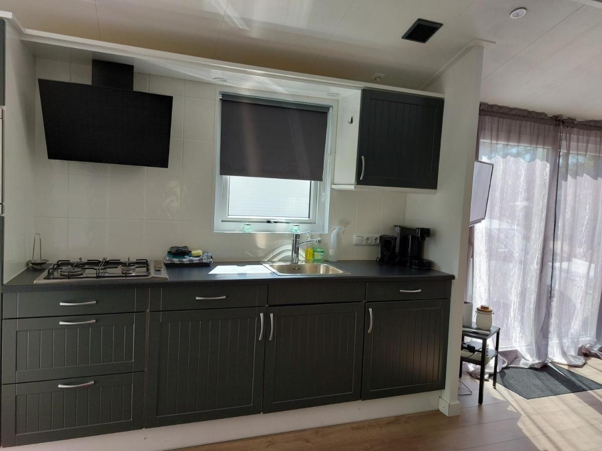 Ruim En Gezellig Chalet Voor 2 Personen Op De Veluwe Recreatiepark De Oude Driest Putten Εξωτερικό φωτογραφία