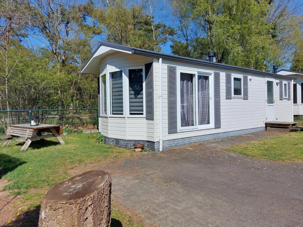 Ruim En Gezellig Chalet Voor 2 Personen Op De Veluwe Recreatiepark De Oude Driest Putten Εξωτερικό φωτογραφία